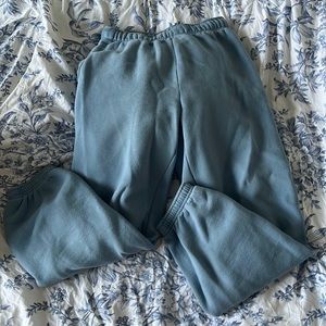 Aritzia sweatpants